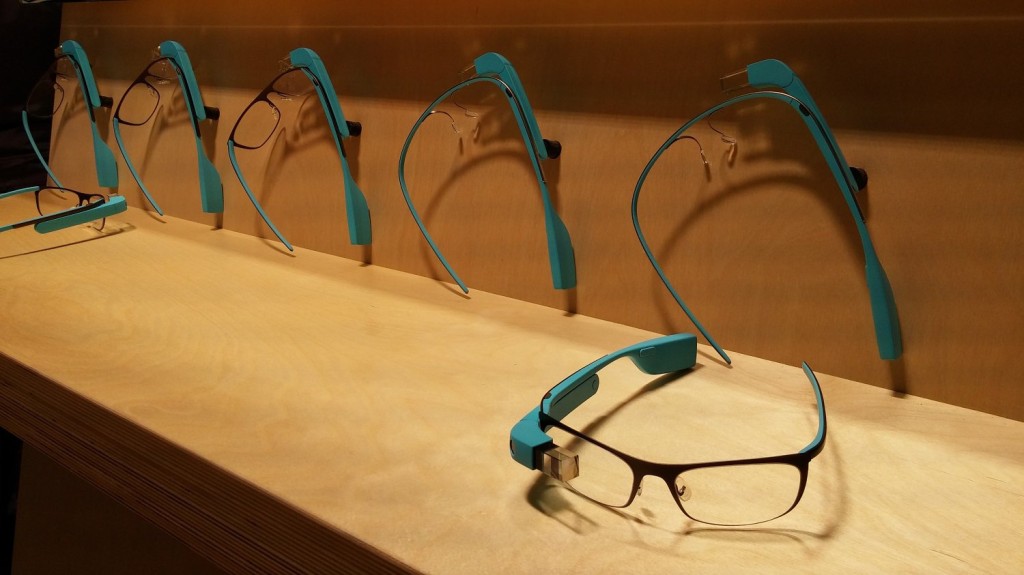 Google Glass 2 (2016) Vs Google Glass: WHAT IS NEW?